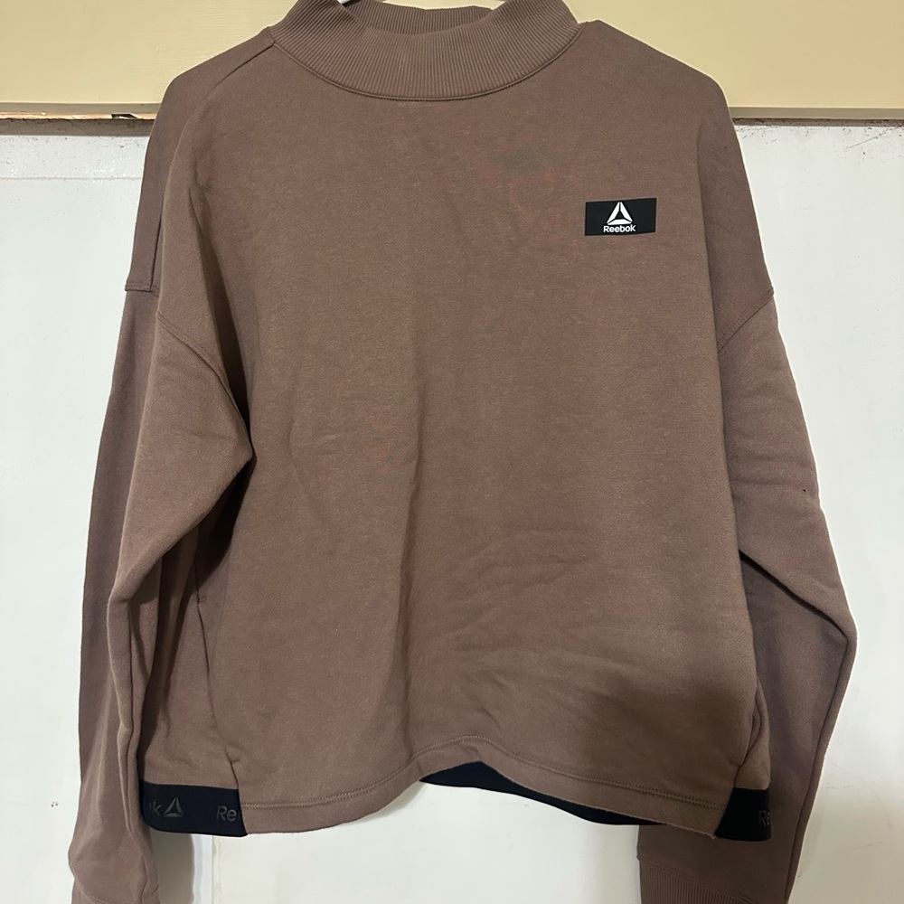 Reebok crewneck